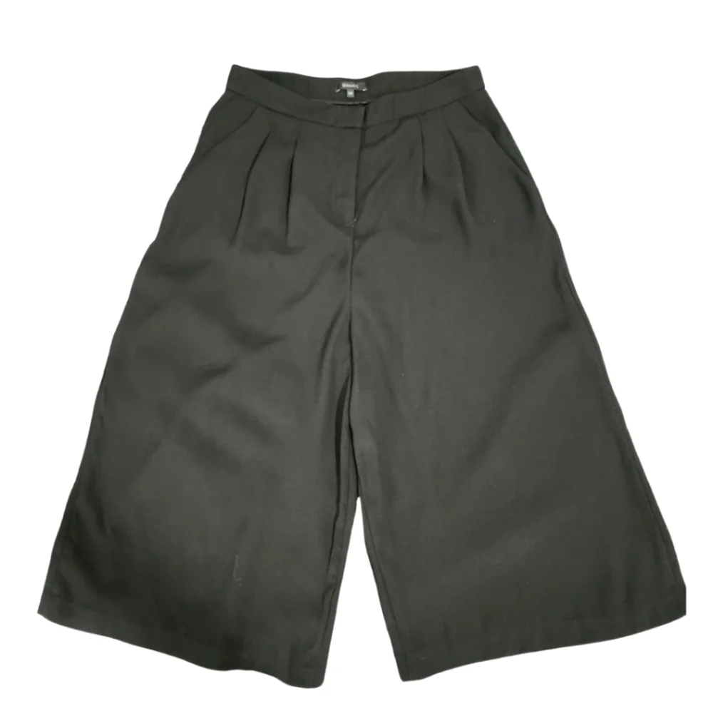 (Pre-loved) R&W office pants, wide leg crop pants - Picture 1 of 5